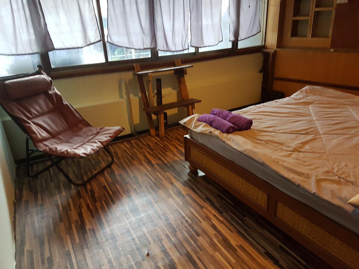 Bar 184 Party Hostel (Adults Only) Чианграй Экстерьер фото