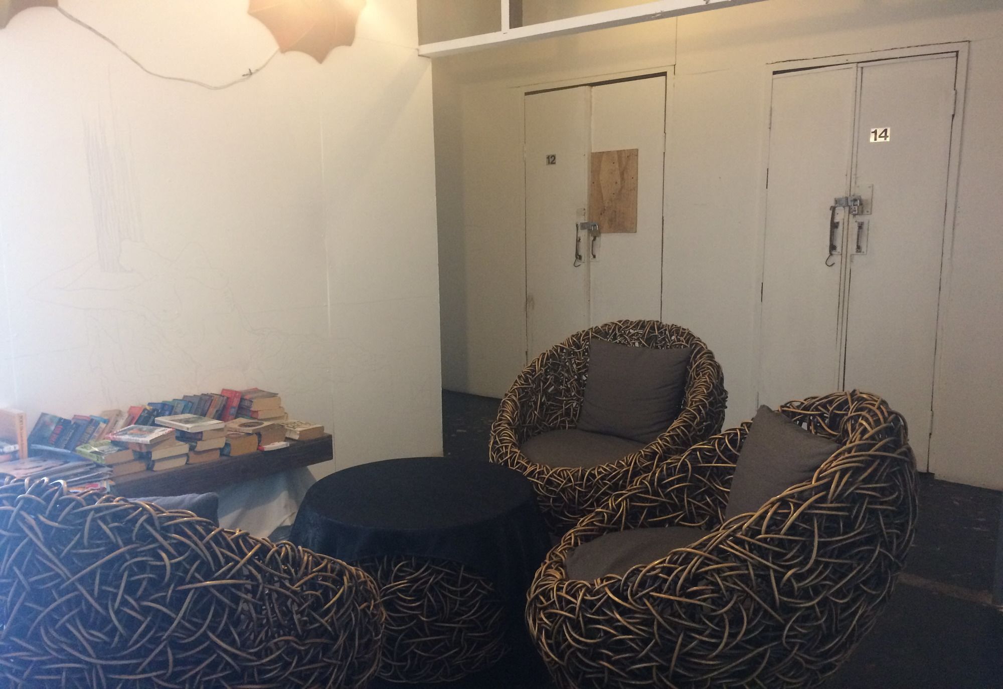Bar 184 Party Hostel (Adults Only) Чианграй Экстерьер фото