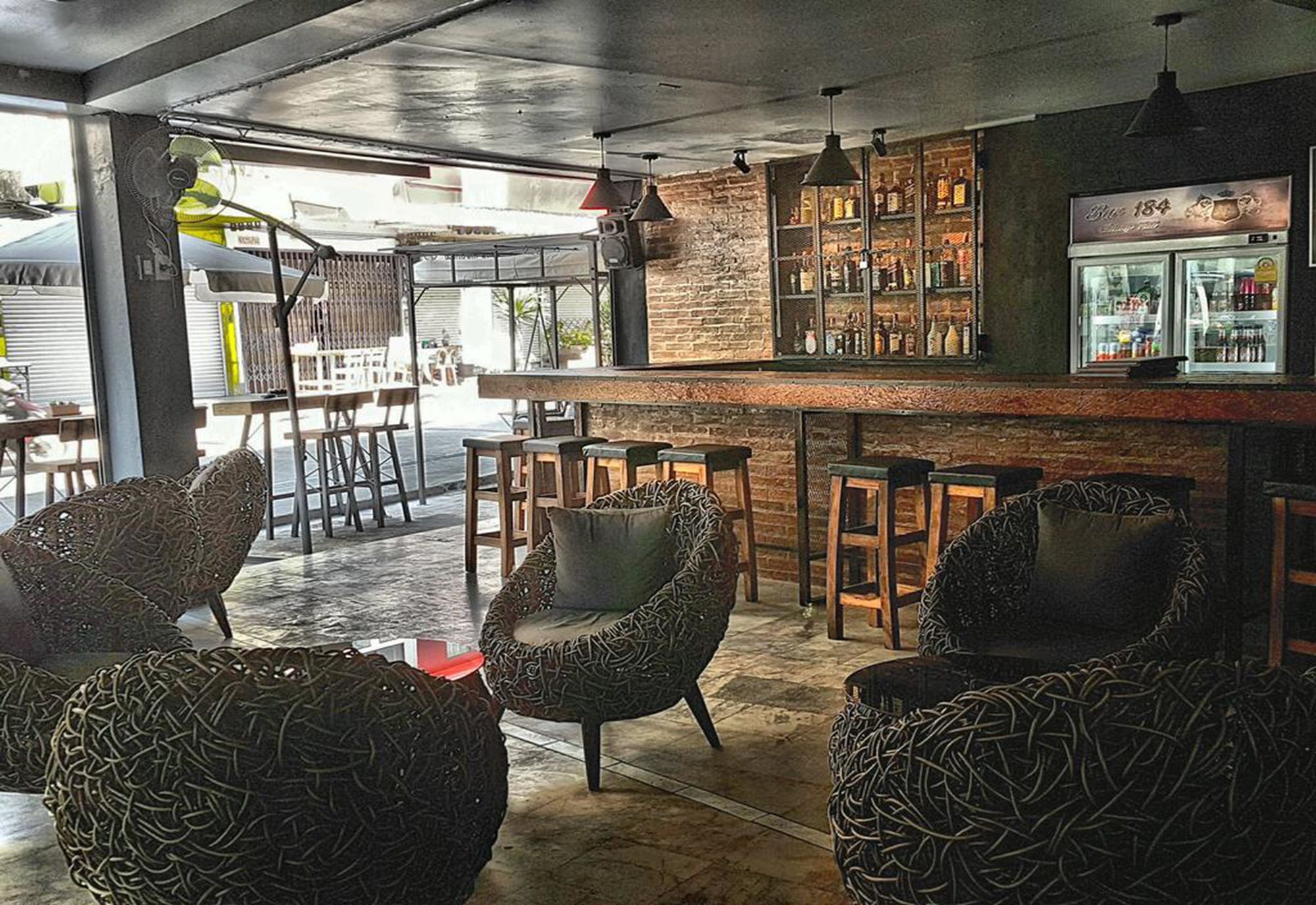 Bar 184 Party Hostel (Adults Only) Чианграй Экстерьер фото